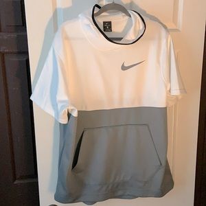 Nike Short Sleeve Hoodie XL